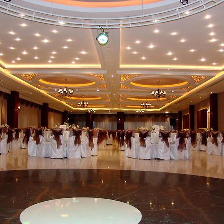 Akşehir Ozpark Hotel מראה חיצוני תמונה