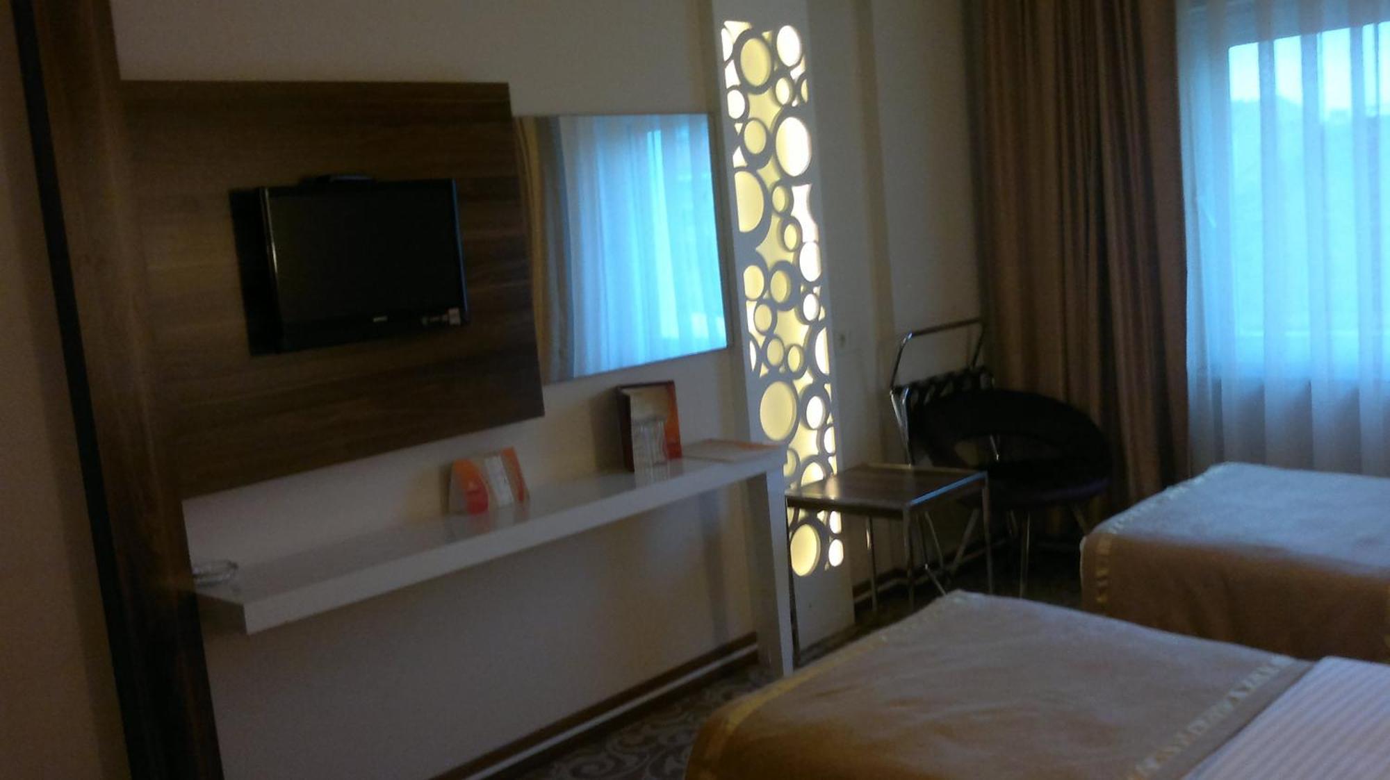 Akşehir Ozpark Hotel מראה חיצוני תמונה