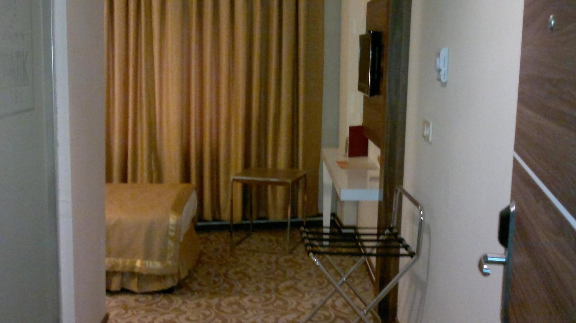 Akşehir Ozpark Hotel מראה חיצוני תמונה