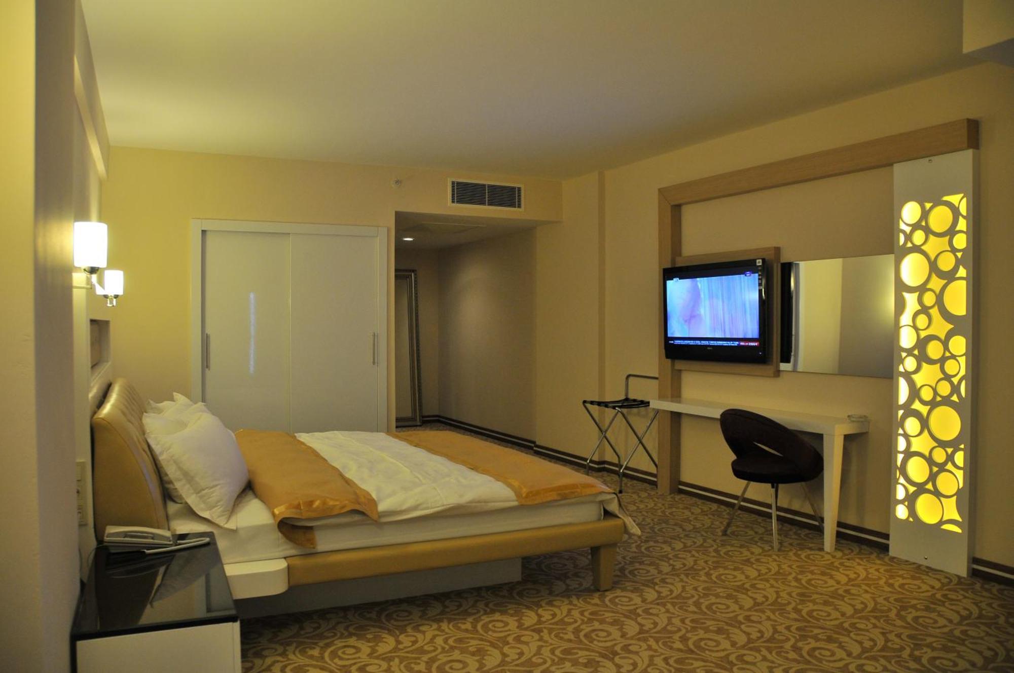 Akşehir Ozpark Hotel מראה חיצוני תמונה