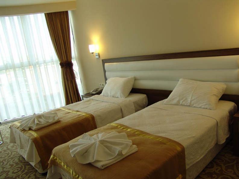 Akşehir Ozpark Hotel חדר תמונה