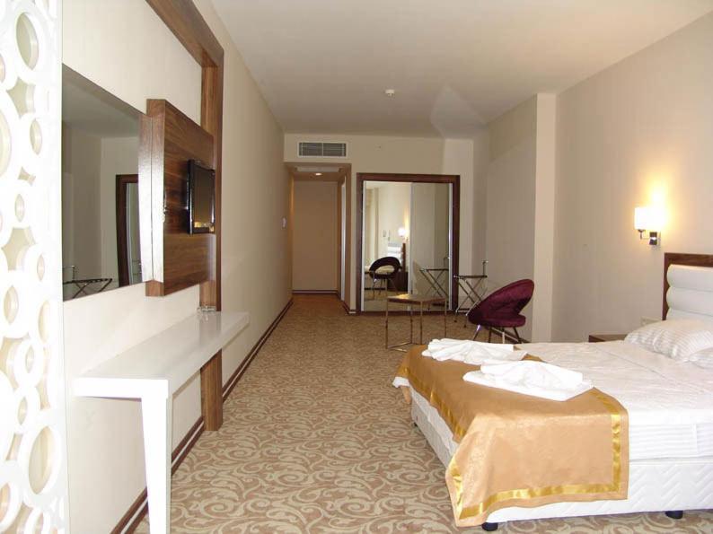 Akşehir Ozpark Hotel חדר תמונה