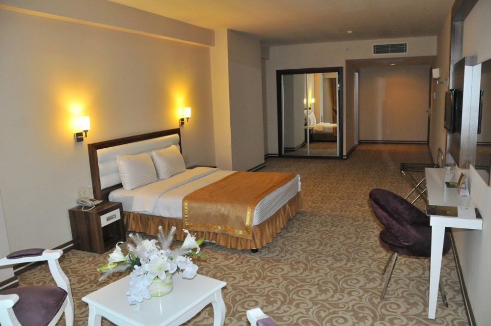 Akşehir Ozpark Hotel מראה חיצוני תמונה
