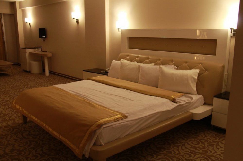 Akşehir Ozpark Hotel מראה חיצוני תמונה