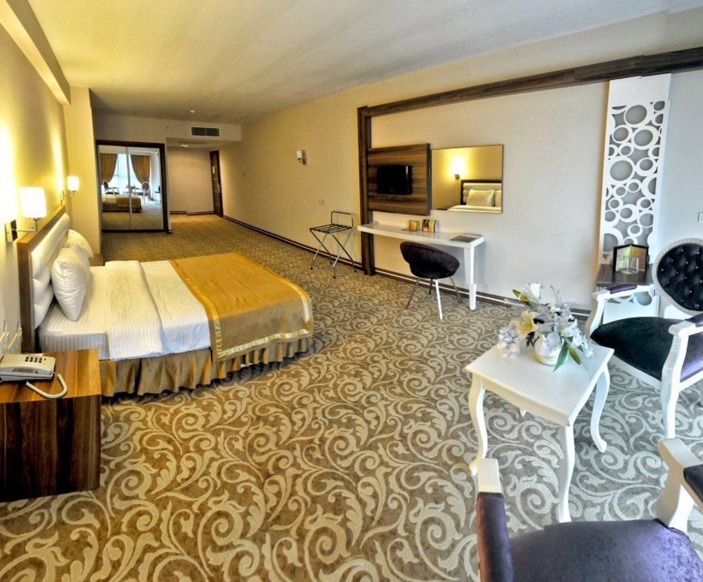 Akşehir Ozpark Hotel מראה חיצוני תמונה