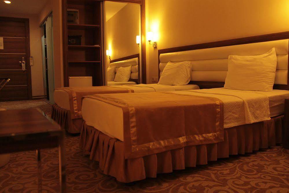 Akşehir Ozpark Hotel מראה חיצוני תמונה